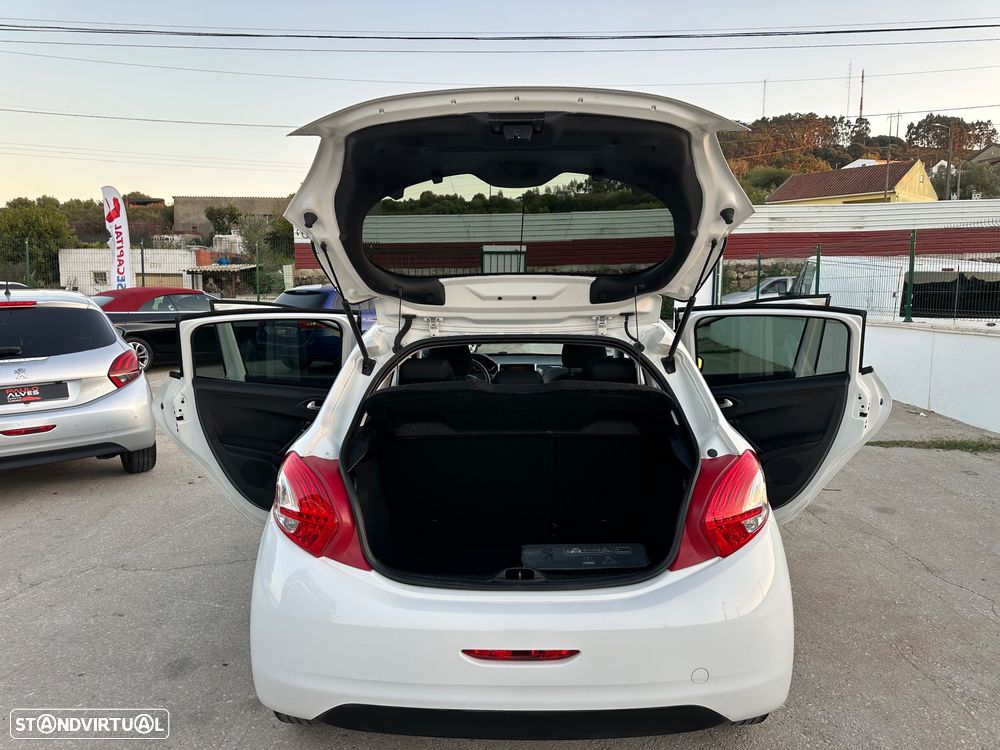 Peugeot 208 1.4 HDi Active - 26