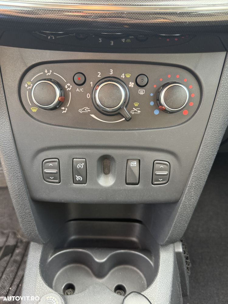 Dacia Logan 0.9 TCe 90 CP Laureate - 12