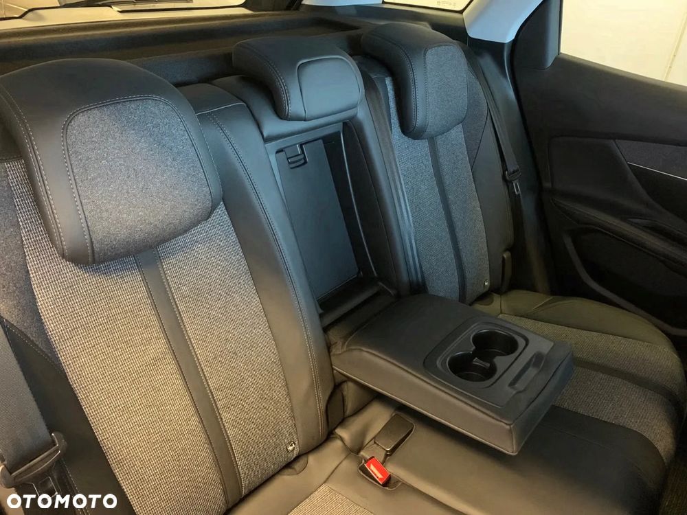Peugeot 3008 - 14