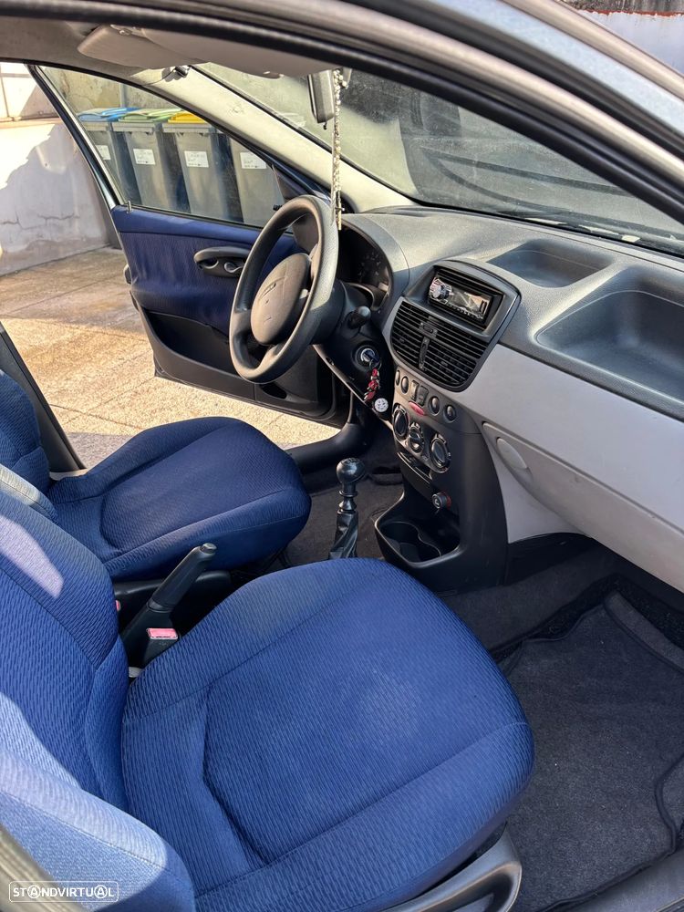 Fiat Punto 1.2 ELX - 13