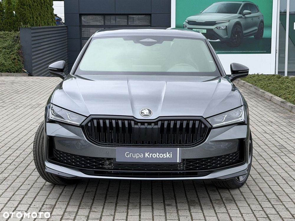 Skoda Superb 2.0 TDI SCR 4x4 Sportline DSG - 3