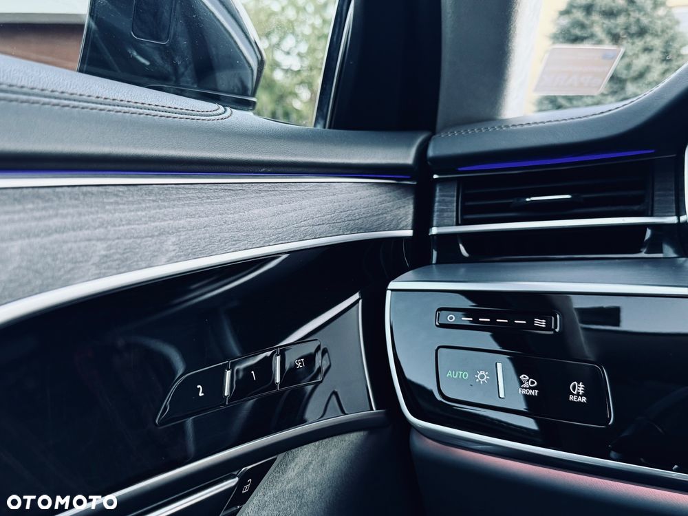 Audi A8 55 TFSI mHEV Quattro Tiptr - 33