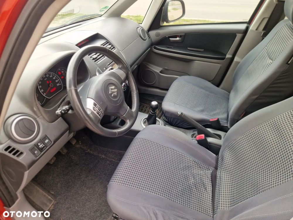 Suzuki SX4 1.6 VVT 4x2 Comfort - 12