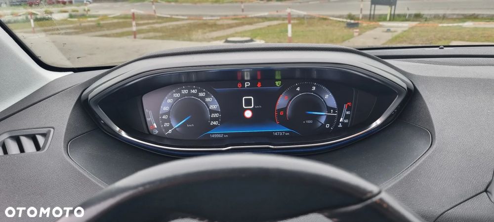 Peugeot 5008 BlueHDI 130 EAT8 Active Pack - 8