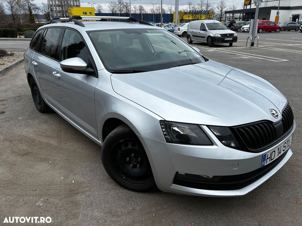 Skoda Octavia 1.6 TDI DSG Ambition - 2