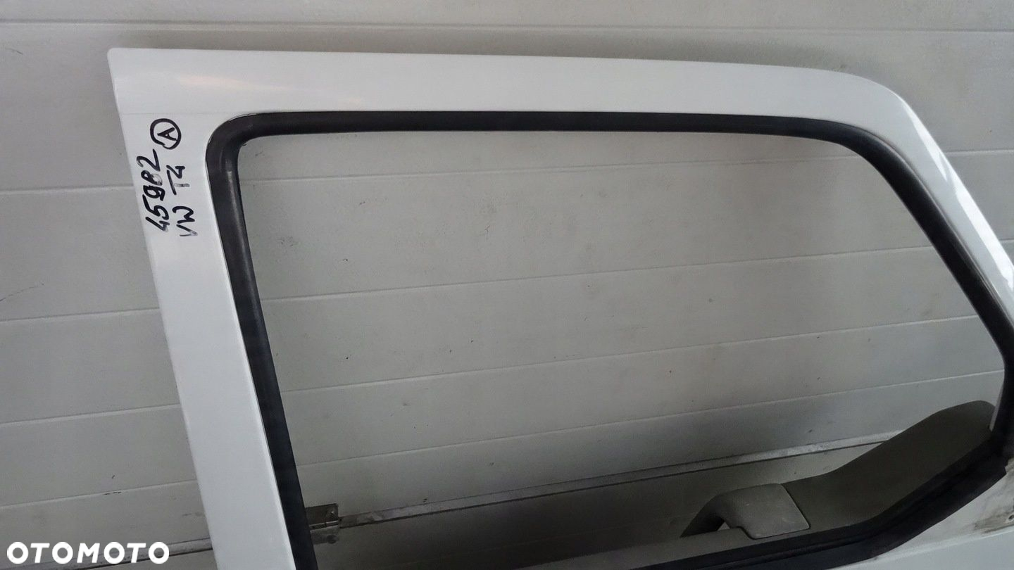VOLKSWAGEN TRANSPORTER T4 DRZWI PRAWY PRZÓD - 2