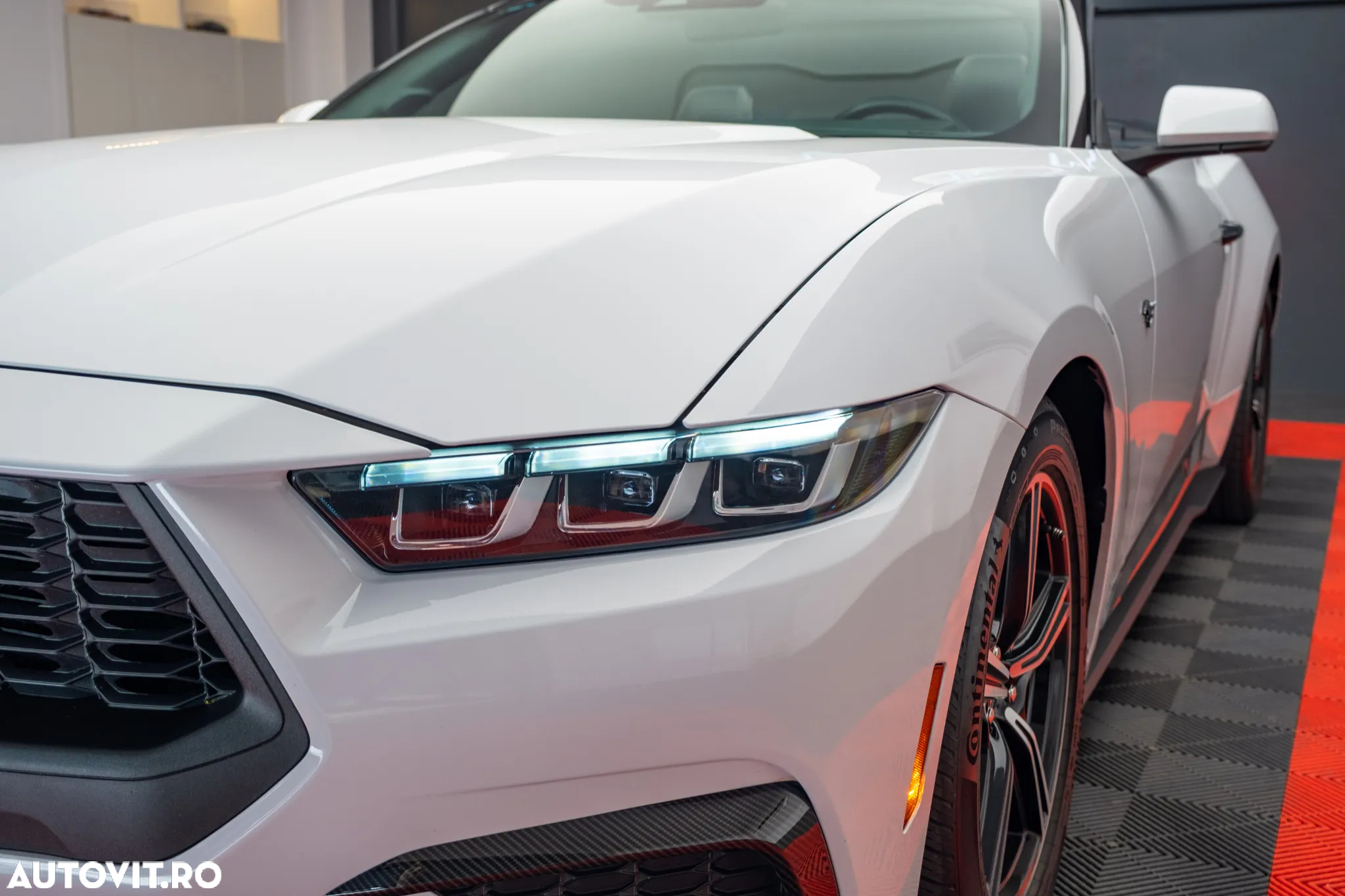 Ford Mustang Cabrio 2.3 Eco Boost - 7