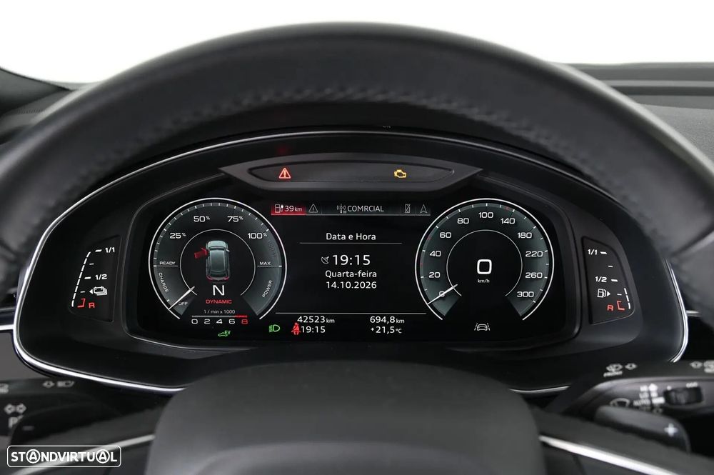 Audi Q8 55 TFSIe quattro Tiptronic - 23