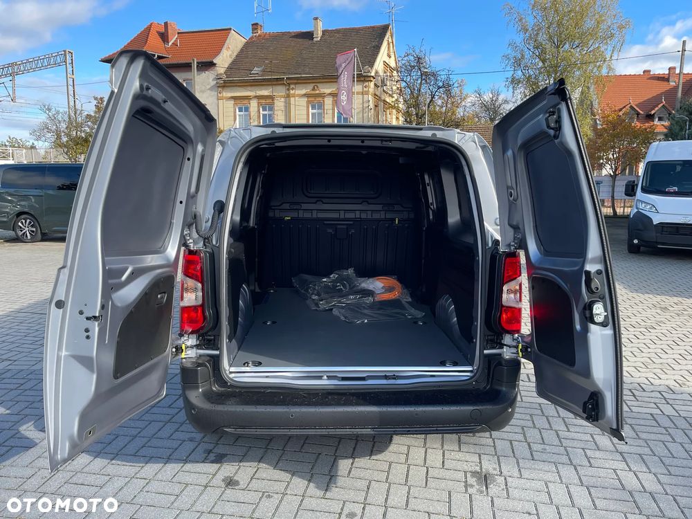 Toyota Proace City - 8