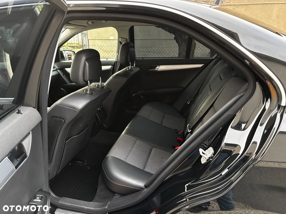 Mercedes-Benz Klasa C 180 Kompressor Avantgarde - 15