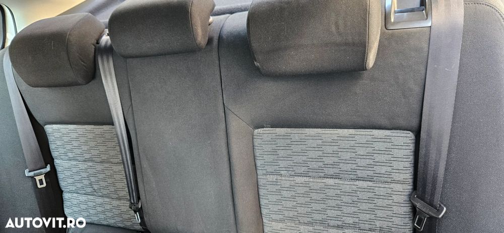 Skoda Octavia 2.0 TDI Ambiente - 10