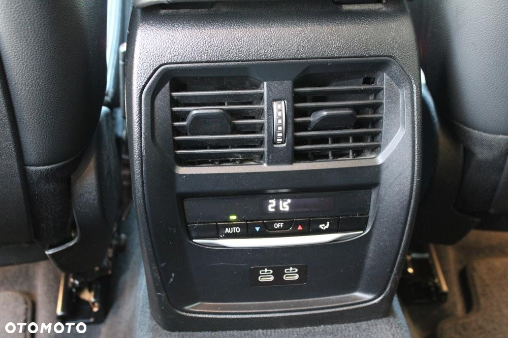 BMW Seria 3 - 12