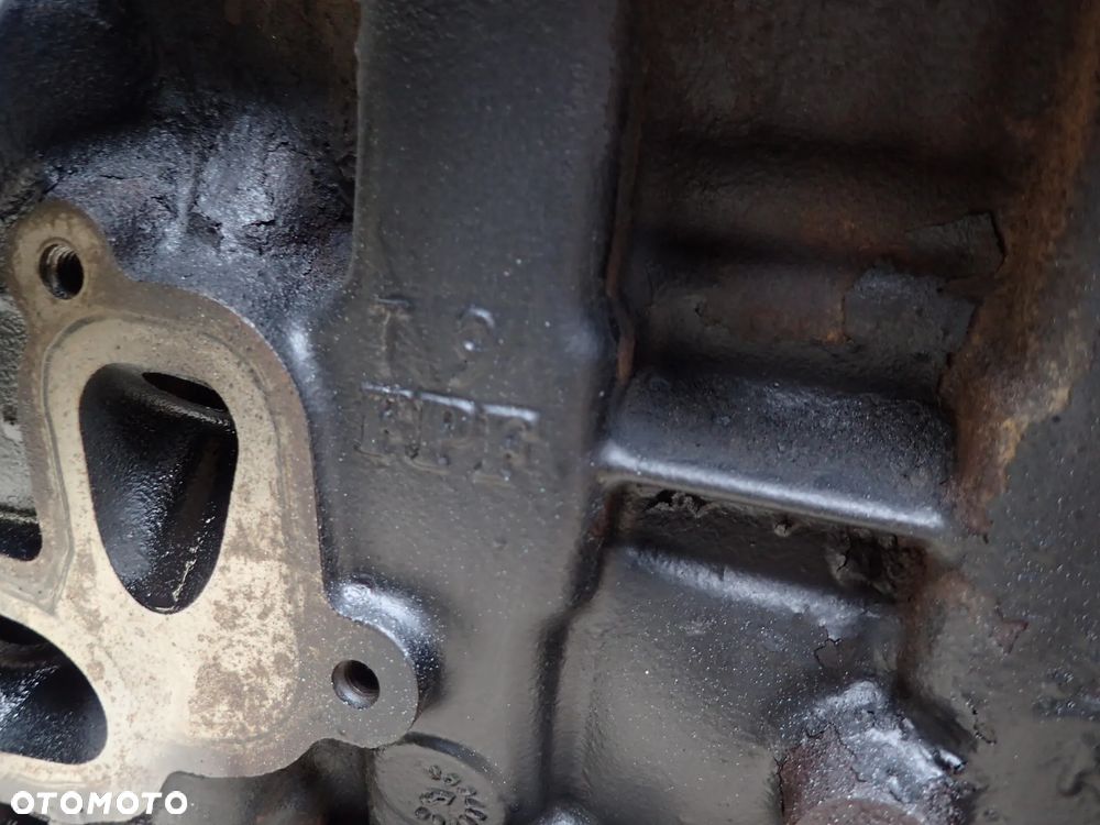 SILNIK DOŁ SILNIKA BLOK RENAULT MASTER  2.3 DCI - 8