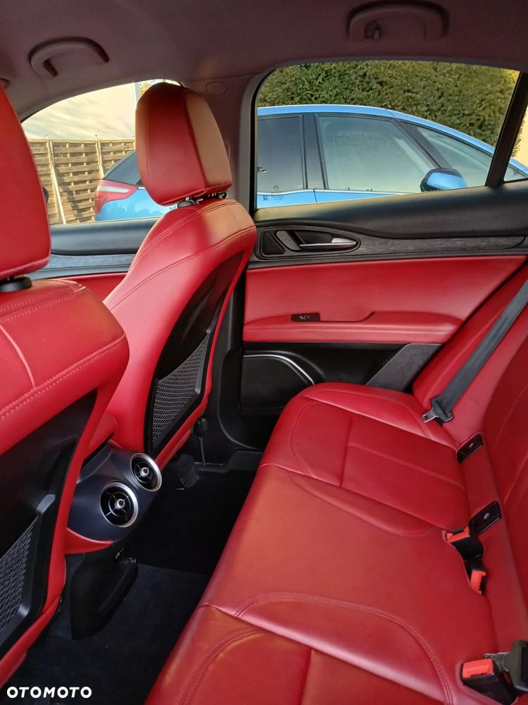 Alfa Romeo Stelvio - 22