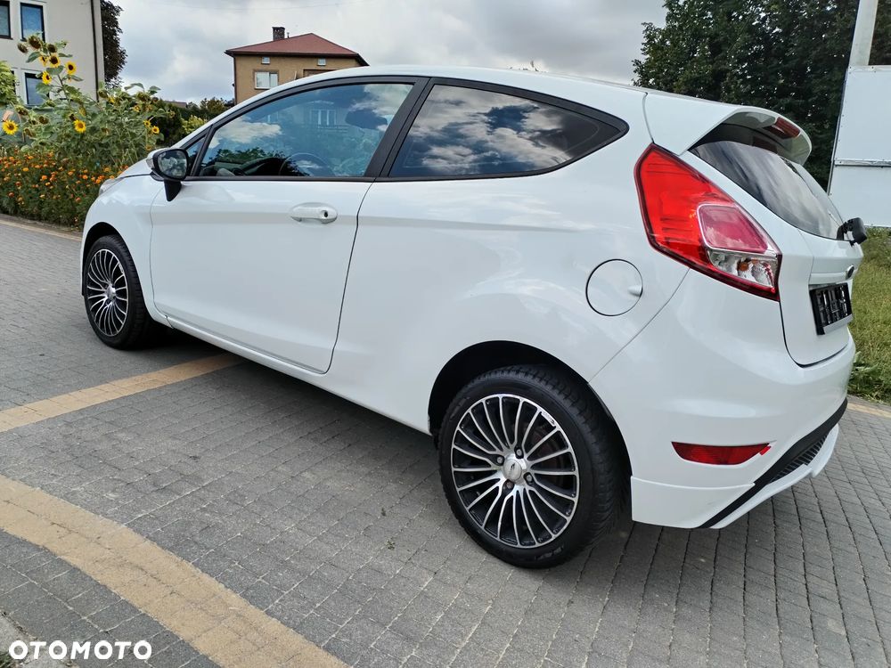 Ford Fiesta - 38