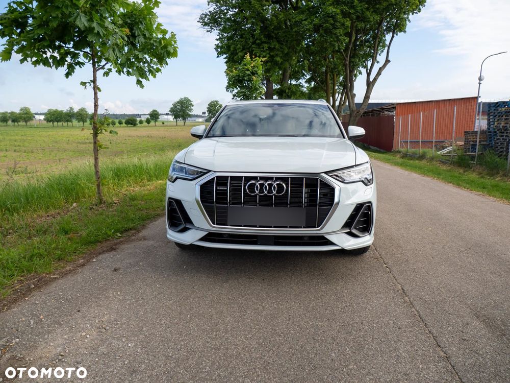 Audi Q3 45 TFSI Quattro S tronic S line - 2