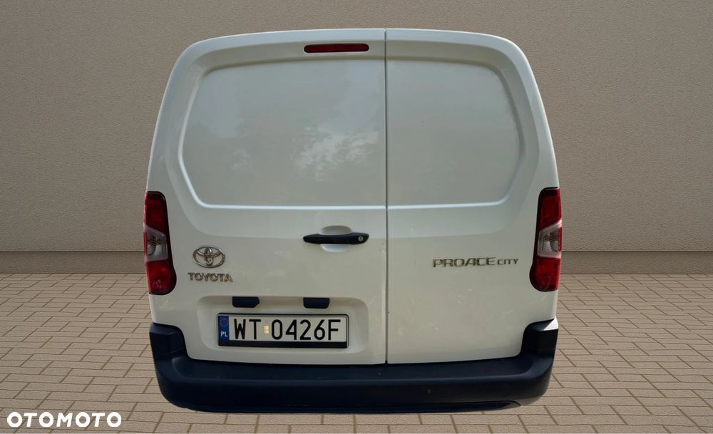 Toyota Proace City - 23