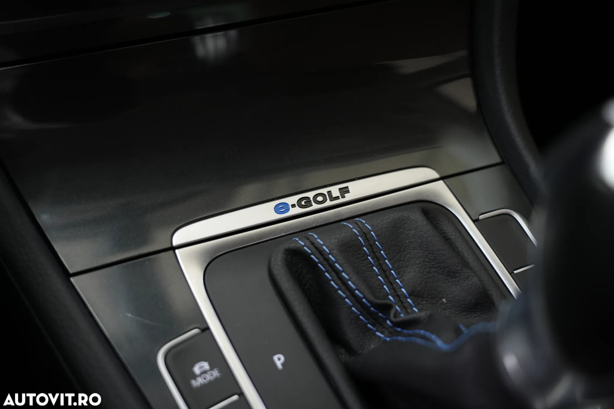 Volkswagen Golf e-Golf - 12