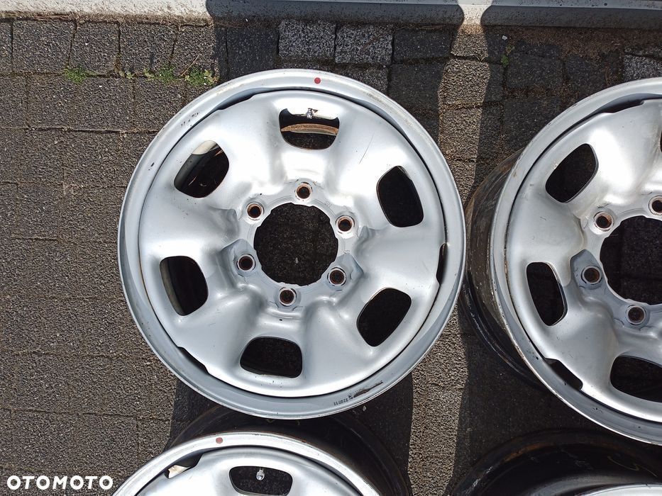 Felgi Stal 15" Toyota 7*15 HILUX LAND CRUISE 6*139,7 R15 - 4
