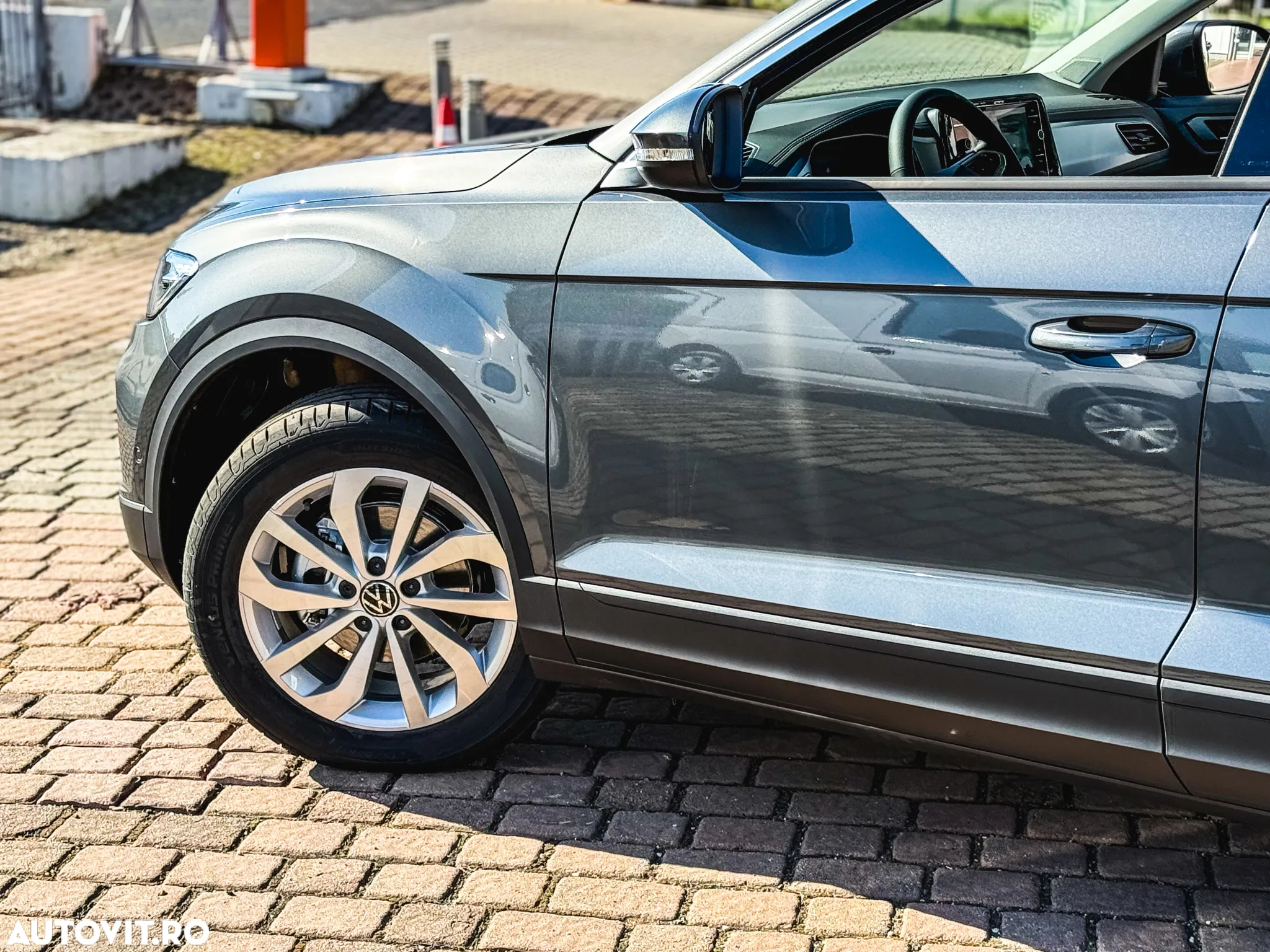 Volkswagen T-ROC 1.5 TSI DSG Life - 21