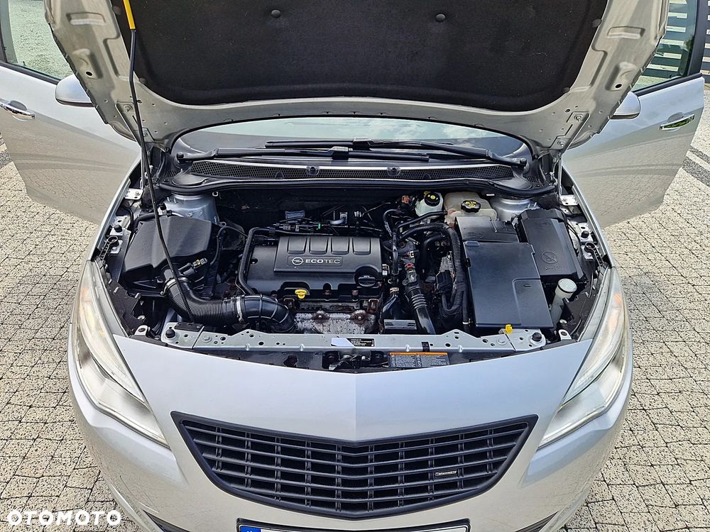 Opel Astra 1.4 Turbo 150 Jahre - 23