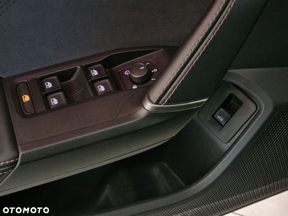 Cupra Formentor 1.5 eTSI mHEV DSG - 30