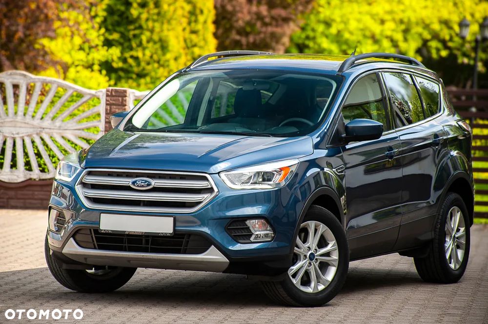 Ford Kuga 1.5 EcoBoost 4x4 Titanium - 32
