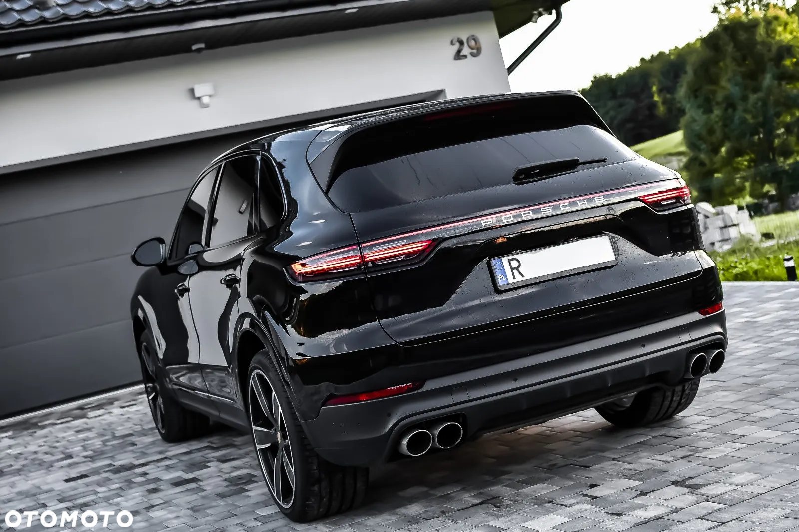 Porsche Cayenne S - 4