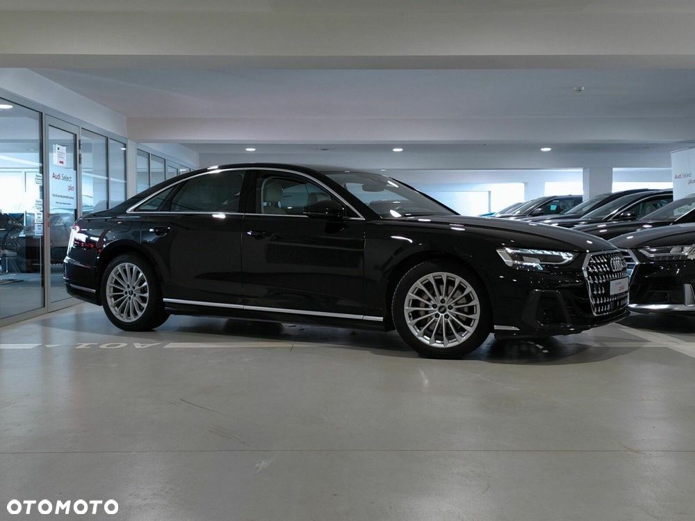 Audi A8 - 4