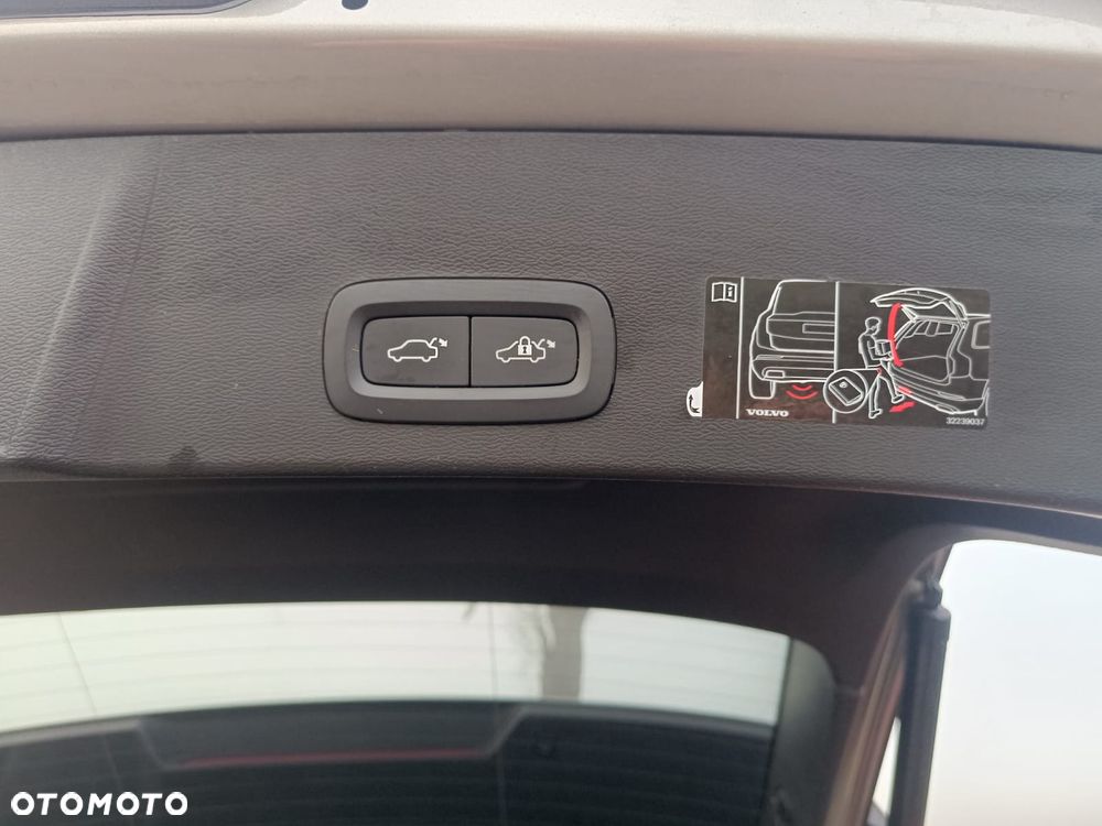 Volvo XC 40 D4 SCR AWD Inscription - 15