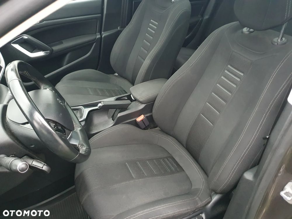 Peugeot 308 1.6 BlueHDi Allure S&S - 24