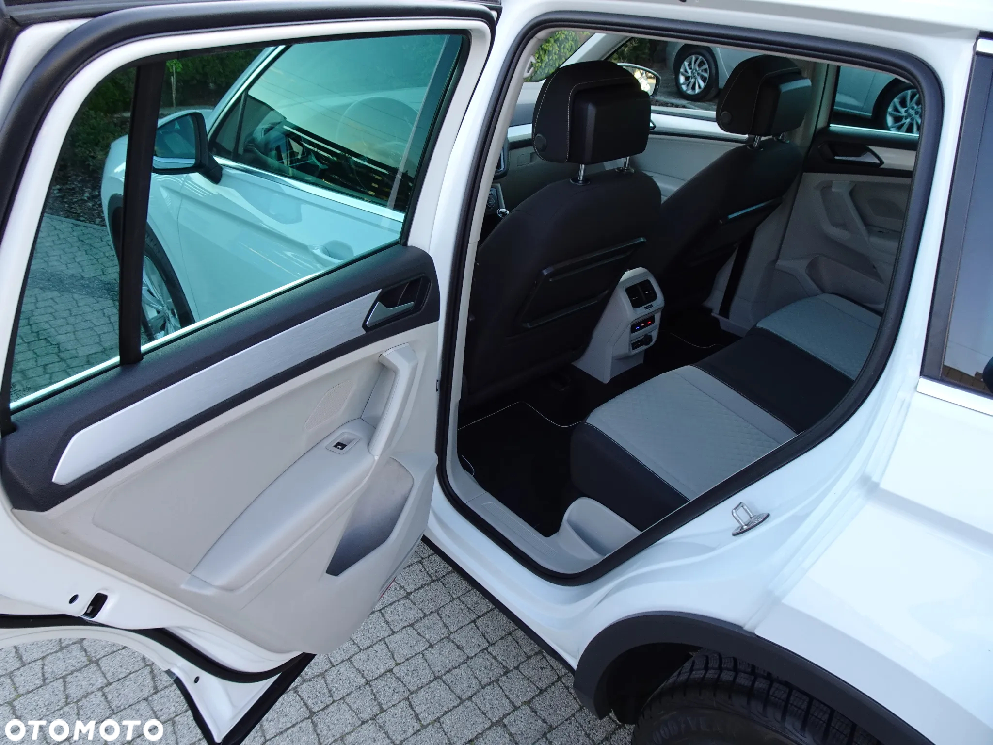 Volkswagen Tiguan 1.5 TSI EVO Comfortline - 17