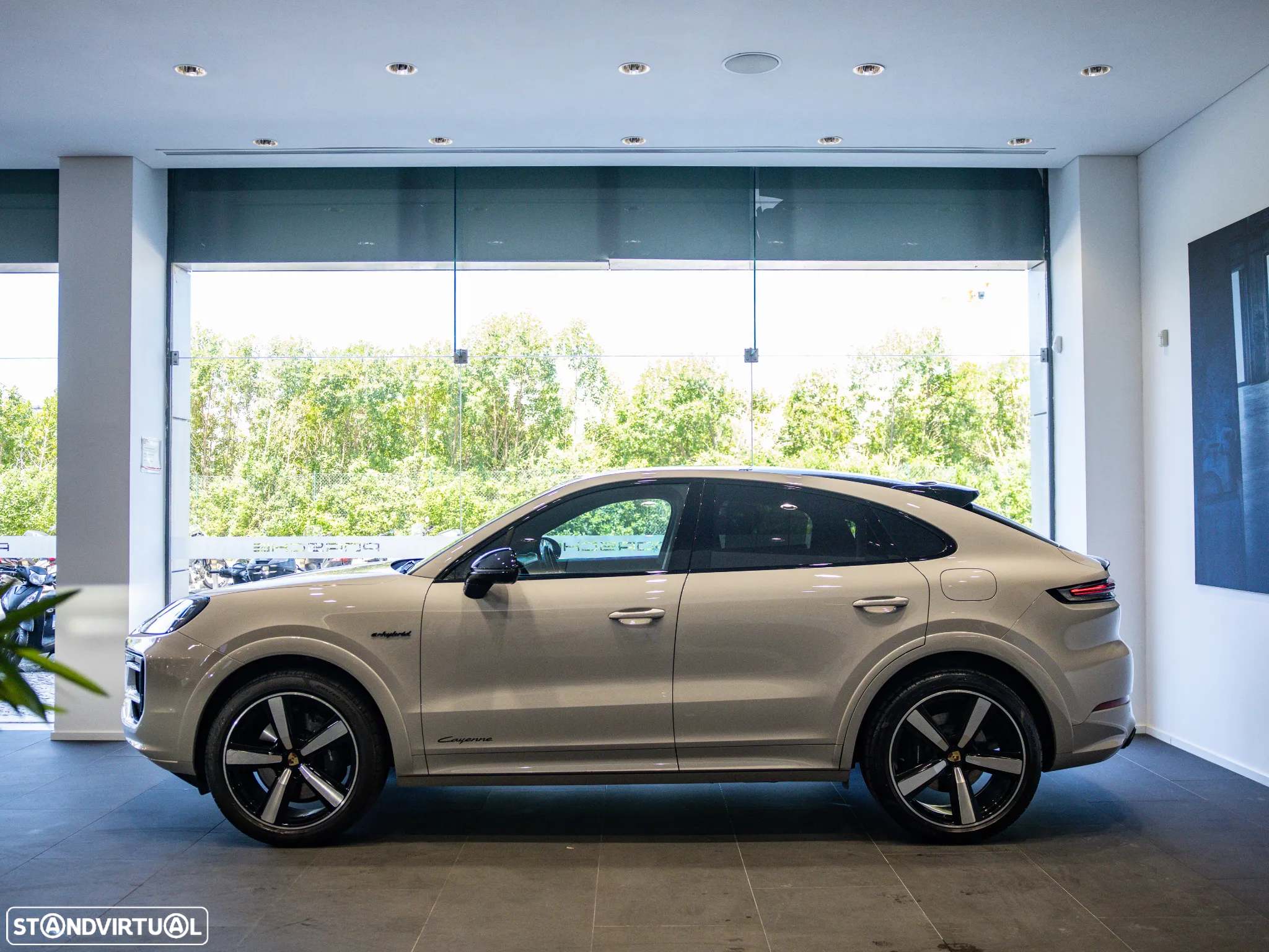 Porsche Cayenne Coupé E-Hybrid - 3