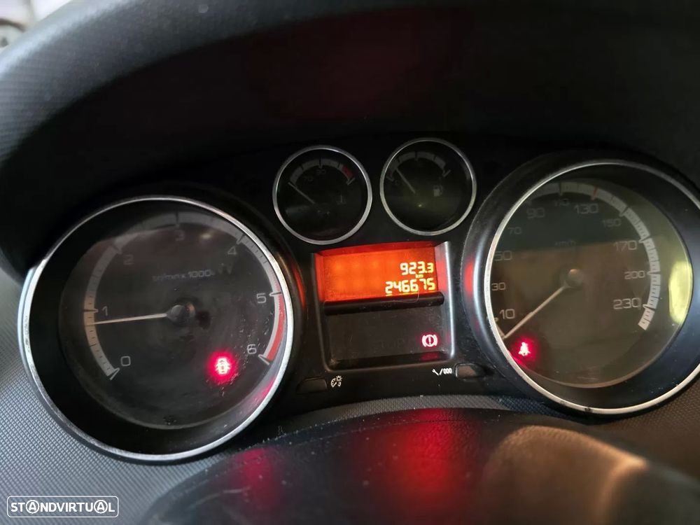 Peugeot 308 SW 1.6 HDi Sport CVM6 - 11