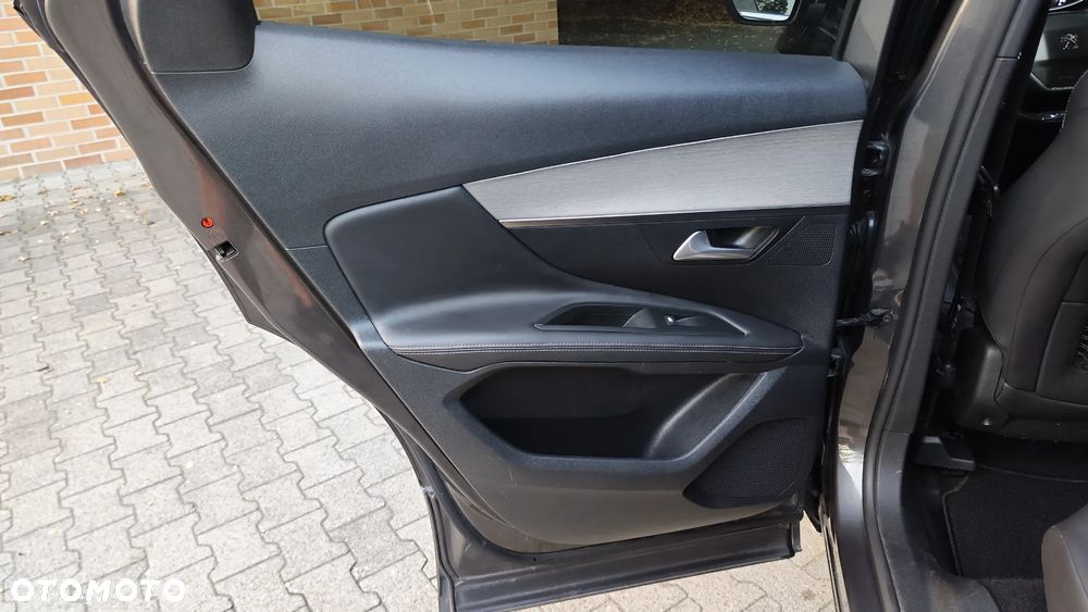 Peugeot 3008 BlueHDi 180 Stop & Start EAT6 GT - 21