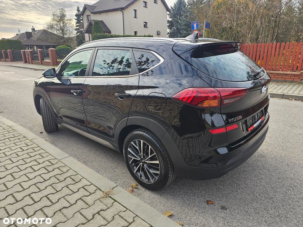 Hyundai Tucson 1.6 GDI BlueDrive GO 2WD - 11