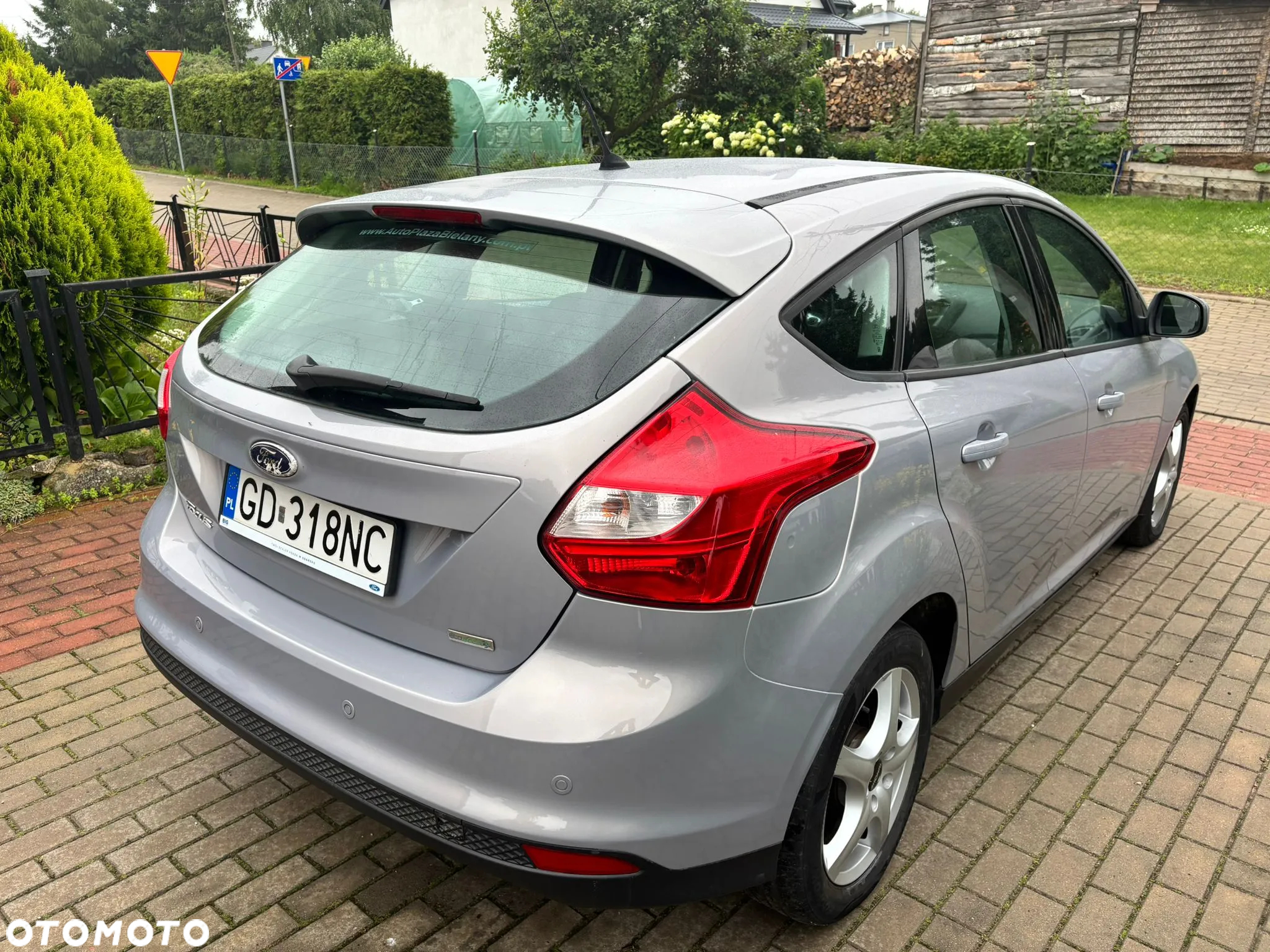 Ford Focus ver-1-0-ecoboost-gold-x-edition- - 2