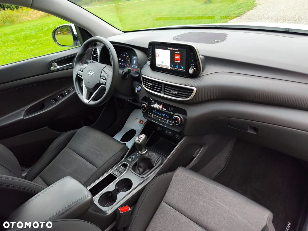Hyundai Tucson 1.7 CRDI BlueDrive Style 2WD - 20