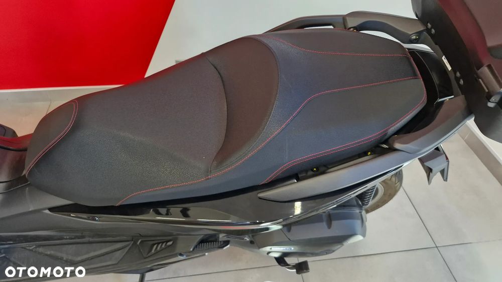 Honda NSS - 8