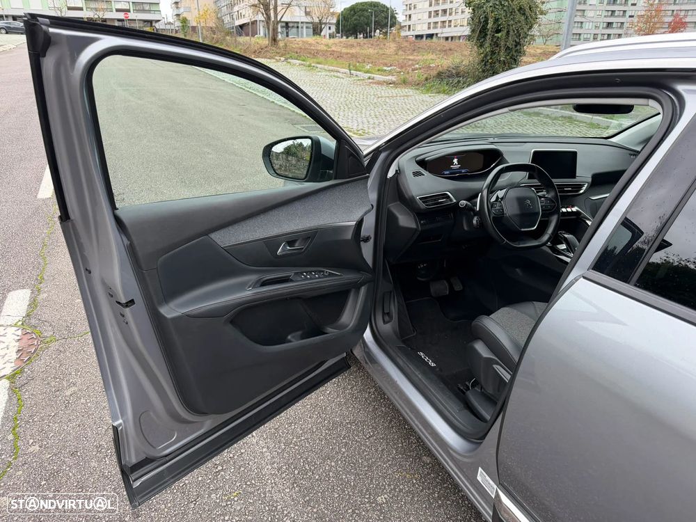 Peugeot 5008 BlueHDI 130 EAT8 Allure - 12