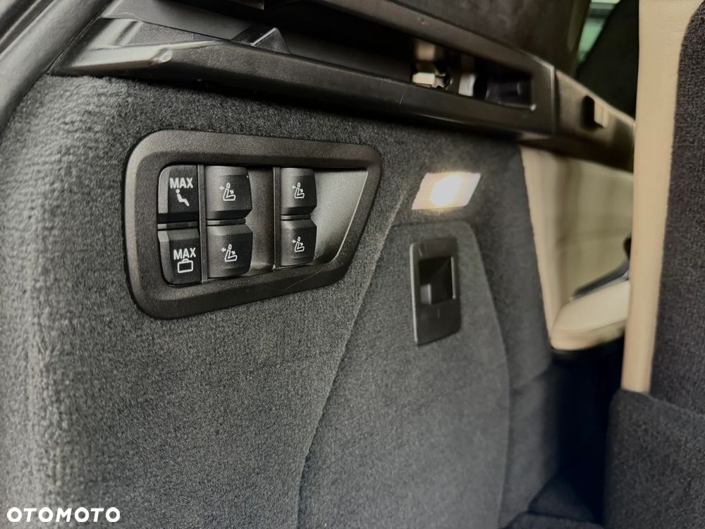 BMW X7 M50d sport - 15