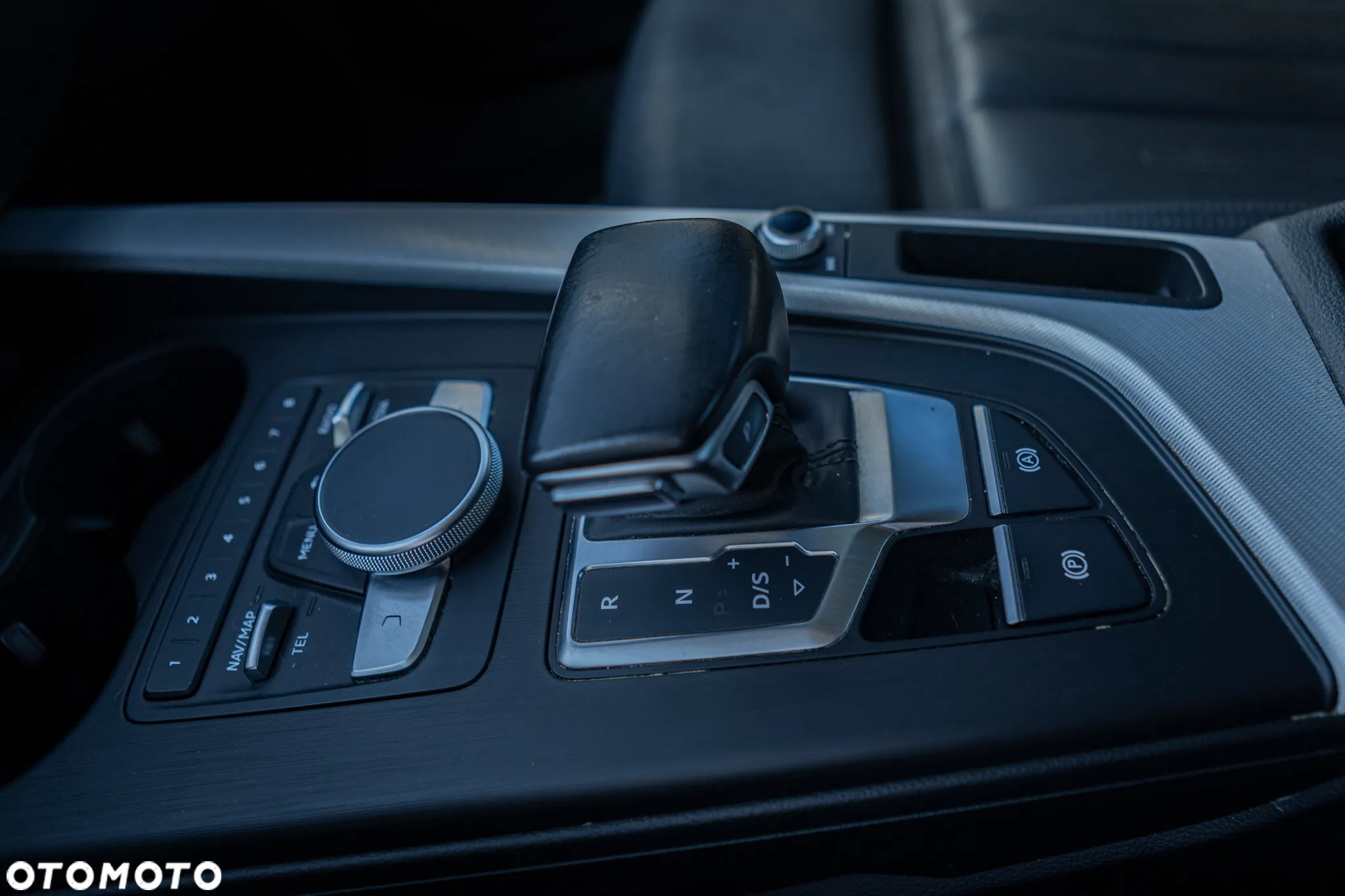 Audi A4 2.0 TDI S tronic - 18
