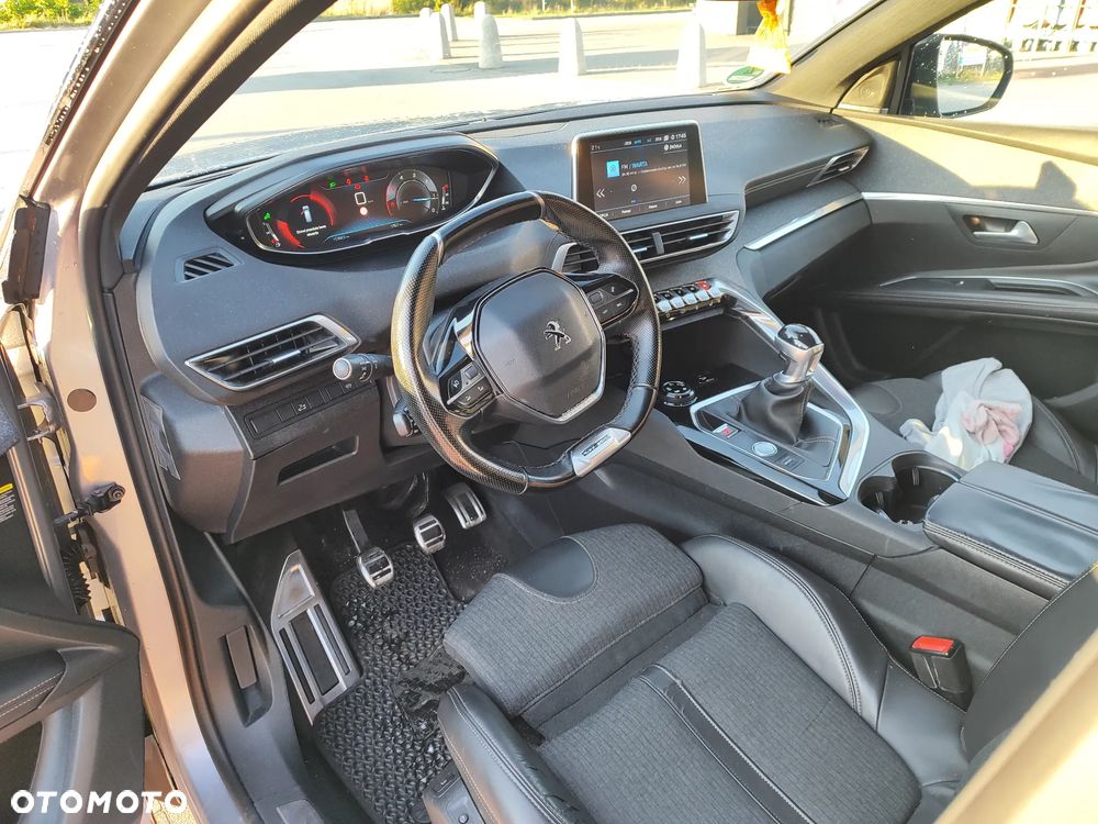 Peugeot 5008 - 22