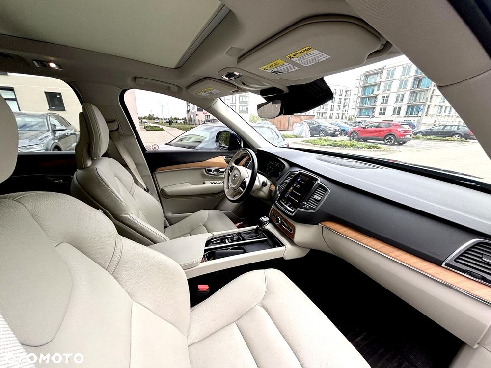 Volvo XC 90 T6 AWD Momentum 7os - 17