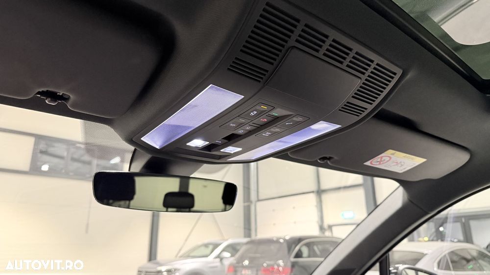 Volkswagen Touareg V6 TSI eHybrid PHEV R - 36