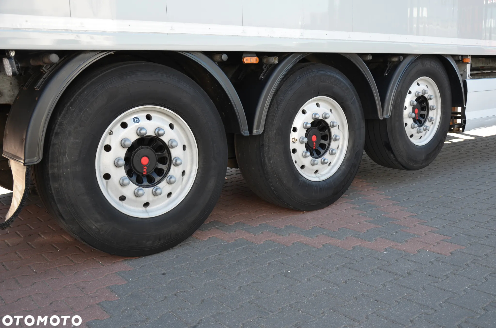 Knapen K100 / RUCHOMA PODŁOGA / WALKING FLOOR / OŚ PODNOSZONA / PILOT / WABCO / 0821 - 5
