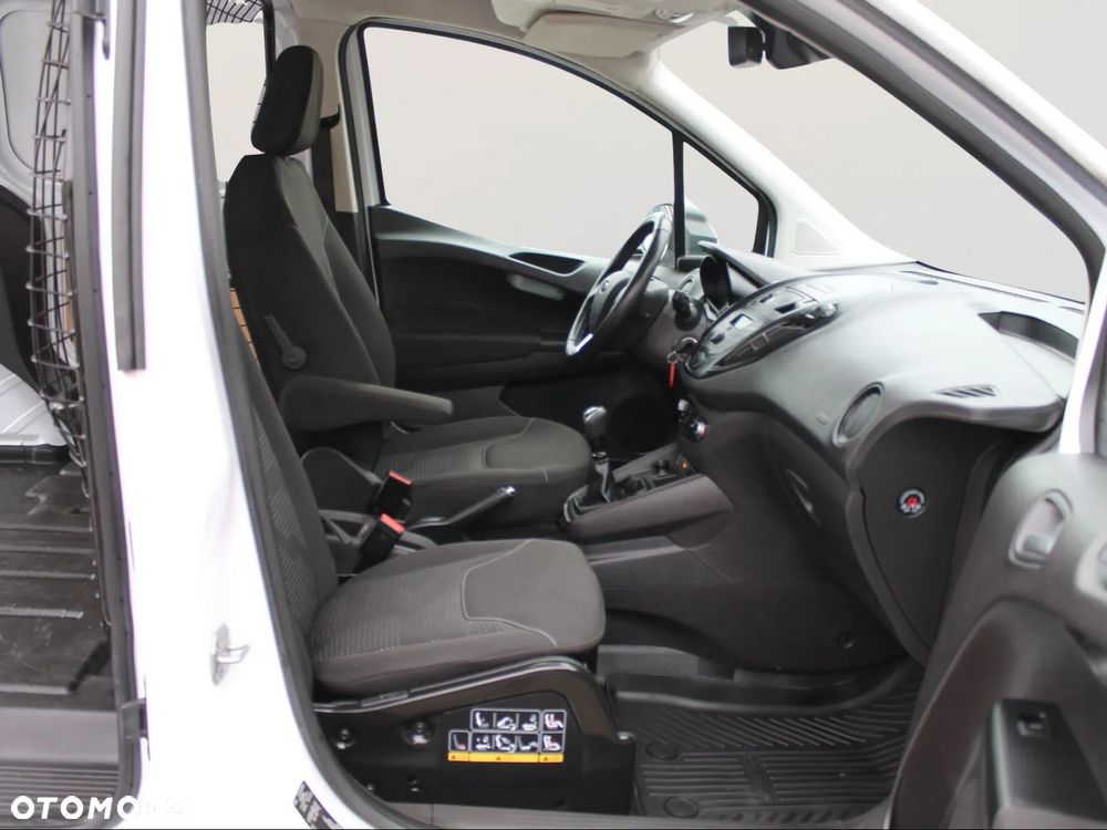 Ford Transit Courier Basis - 11