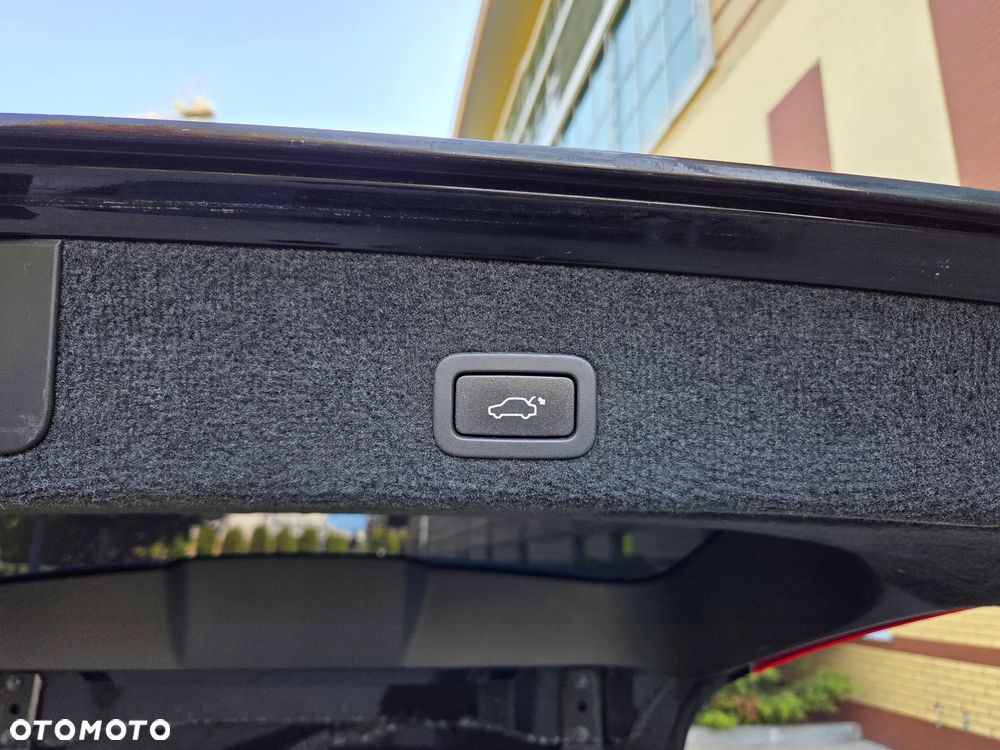 Volvo V70 D4 Geartronic Black Edition - 32