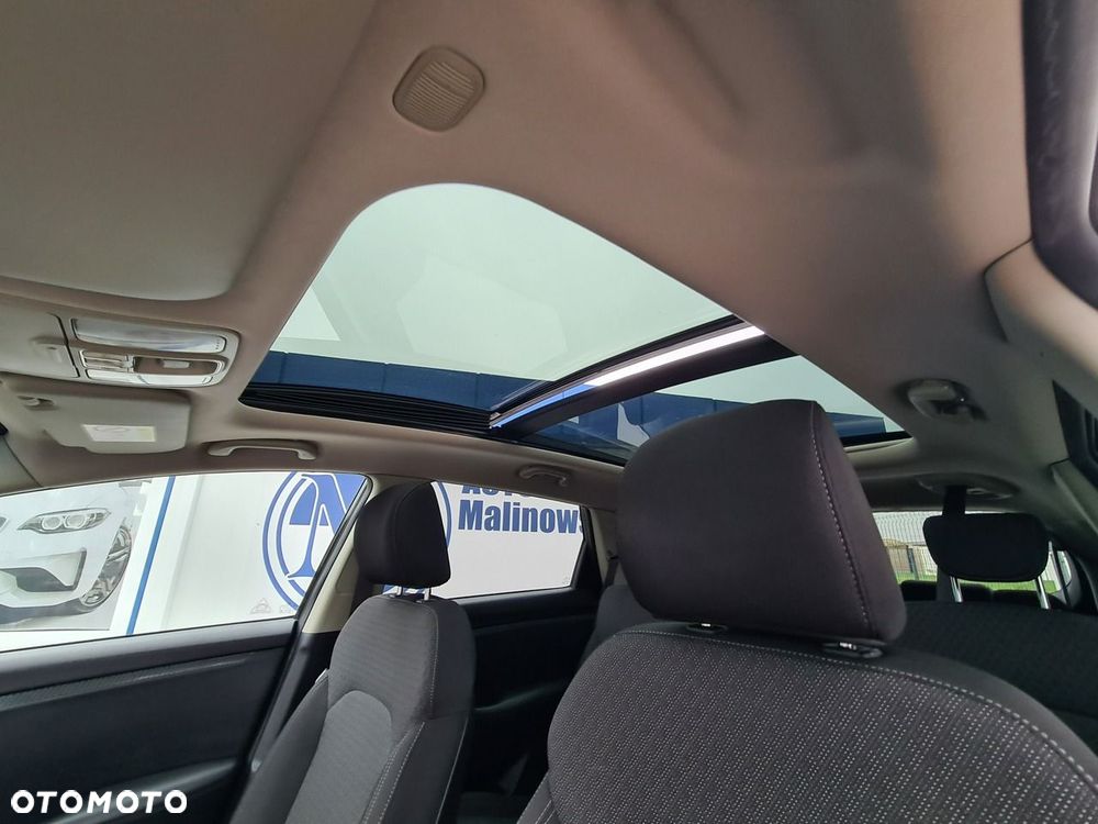 Kia Carens 1.7 CRDi L 7os - 32