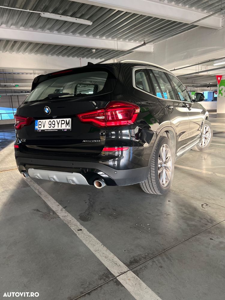 BMW X3 xDrive20i AT Luxury Line - 3